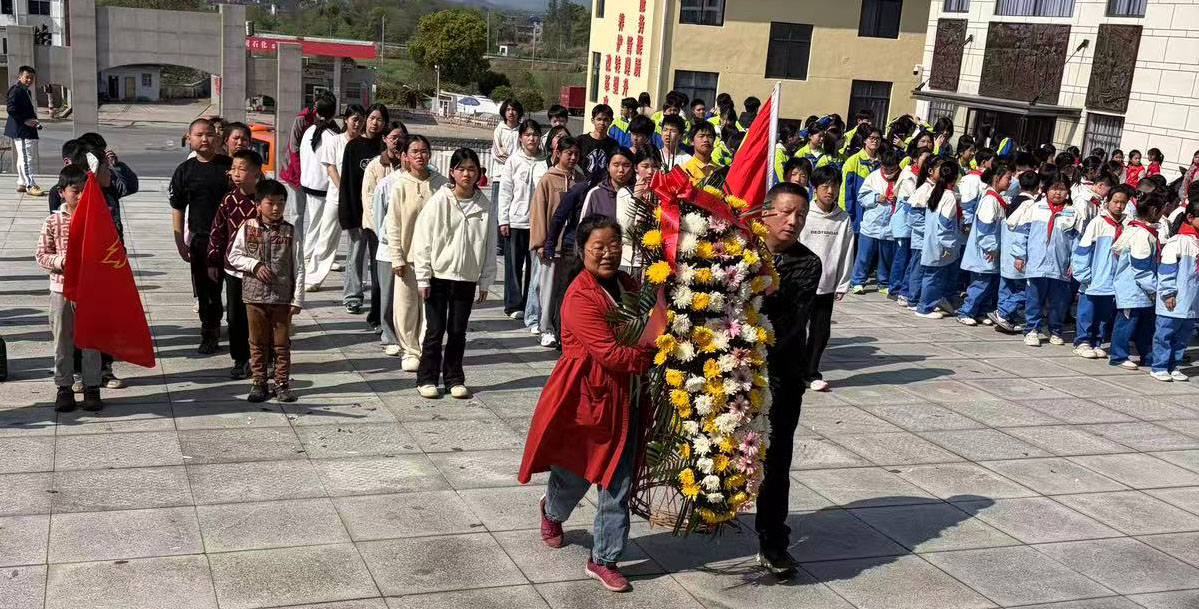 �廳���� ���к�ɫ����